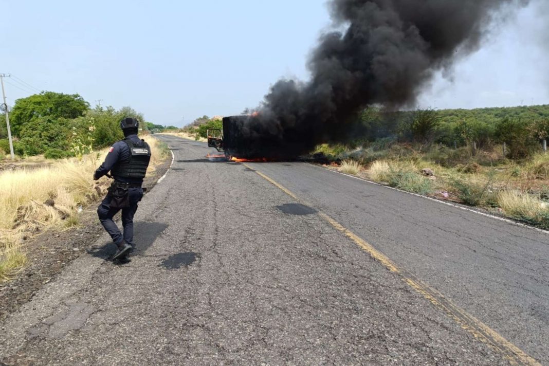 CJNG desata una jornada de violencia en Michoacán