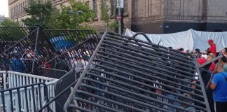 CNTE bloquea acceso a Palacio Nacional para la «mañanera» CNTE