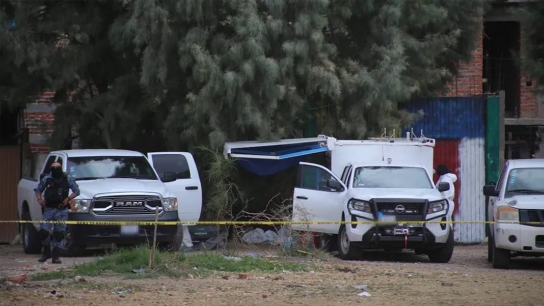 Hallan 17 cuerpos en predio abandonado de Irapuato