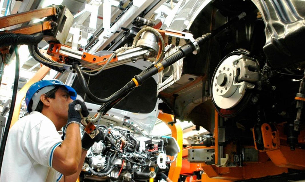 produccion-automotriz_2 Nuevo acuerdo entre México y EE.UU. beneficia a la industria automotriz
