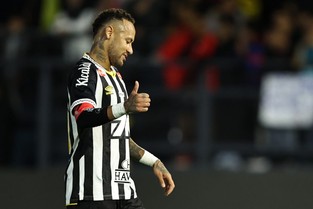 Neymar Jr. renueva con Santos hasta diciembre de 2025