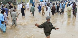 Inundaciones en Pakistán dejan al menos 32 fallecidos