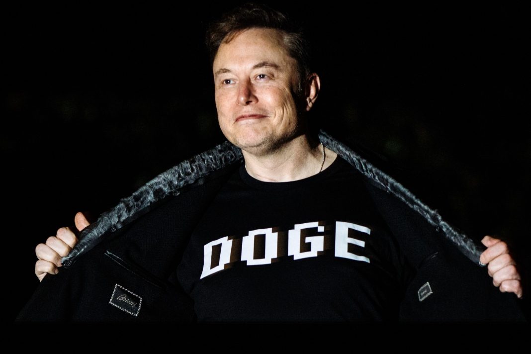 President Trump Returns To The White House From Florida Elon Musk acusa que DOGE fue chivo expiatorio en recortes del Gobierno