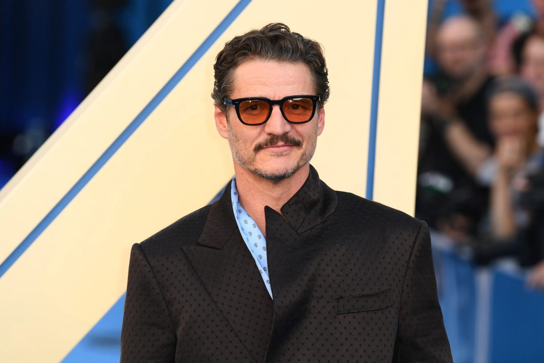 Estilista de Pedro Pascal renuncia tras amenazas de muerte