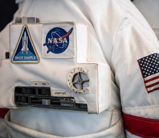 Trabajadores de la NASA rechazan recortes presupuestales de Trump