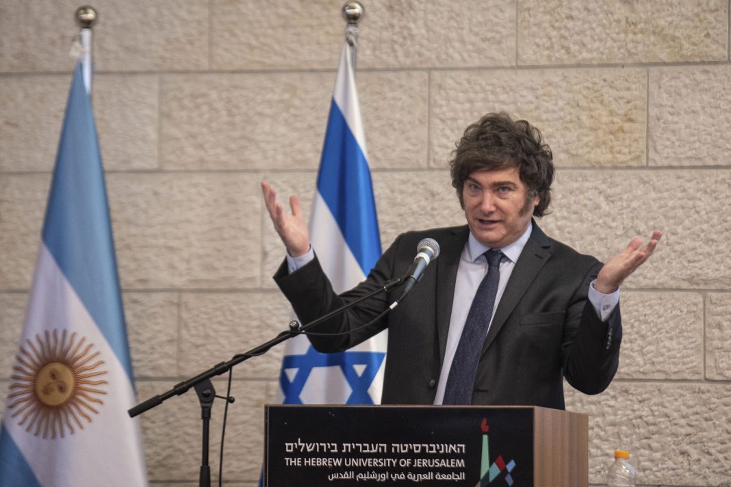 Milei tiene cinco días para responder a la Justicia por posteo sobre niño autista en redes