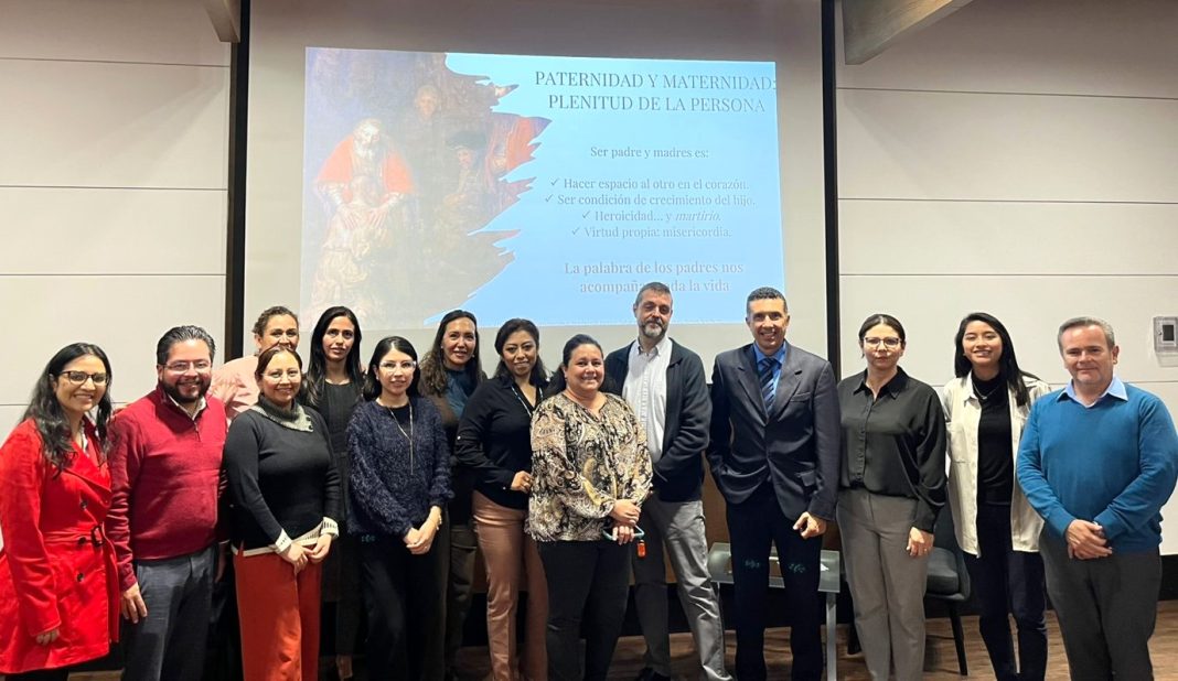 ACOMPAÑAMIENTO Educar con amor