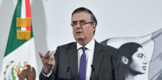 Ebrard rechaza aranceles al jitomate mexicano; buscará acuerdo