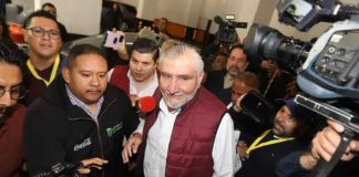 Adán Augusto reaparece en Consejo Nacional de Morena Adán Augusto López reaparece y niega vínculos con Hernán Bermúdez