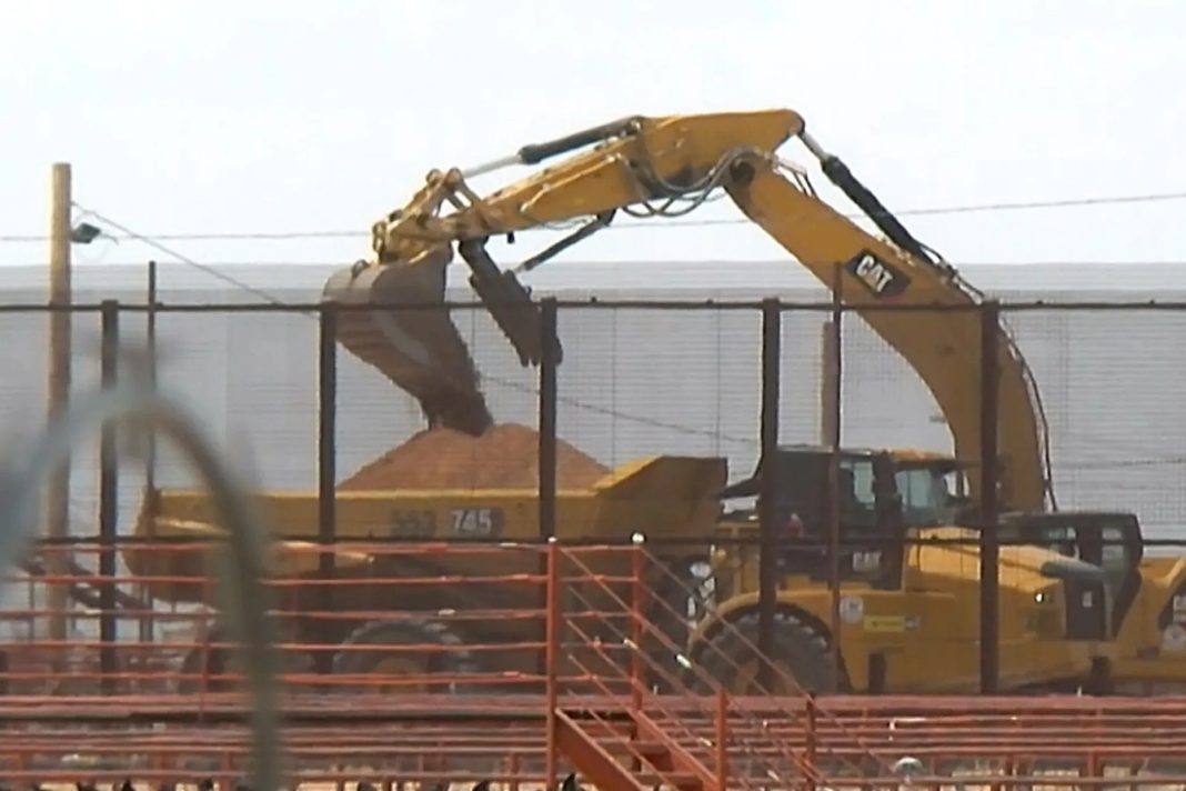 EE.UU. inicia construcción de nuevo muro fronterizo