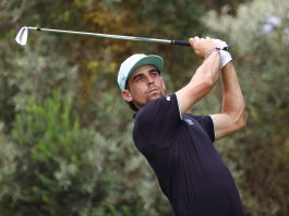 Joaquín Niemann se acerca al título del LIV Golf