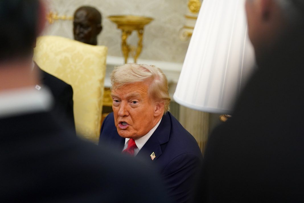 Un tribunal de apelación de EEUU declara ilegales los aranceles de Trump pero los mantiene vigentes