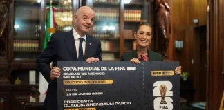 Sheinbaum recibió primer boleto para el Mundial 2026; lo regalará a una niña