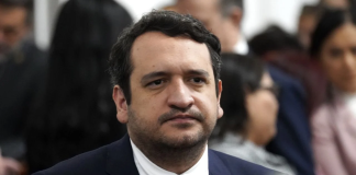 Ante el viaje de “Andy” López Beltrán argumentando extenuantes jornadas de trabajo, la presidenta Sheinbaum reiteró que el poder se ejercerse con humildad