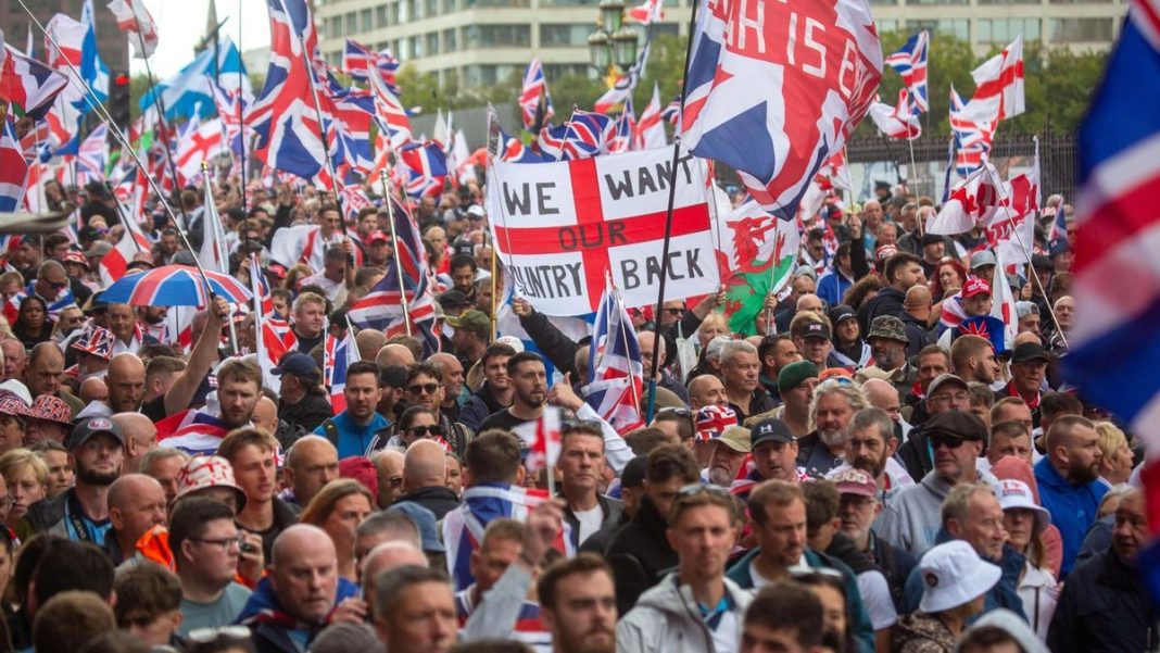 Más de 100.000 personas en una marcha de extrema derecha en Londres contra la inmigración