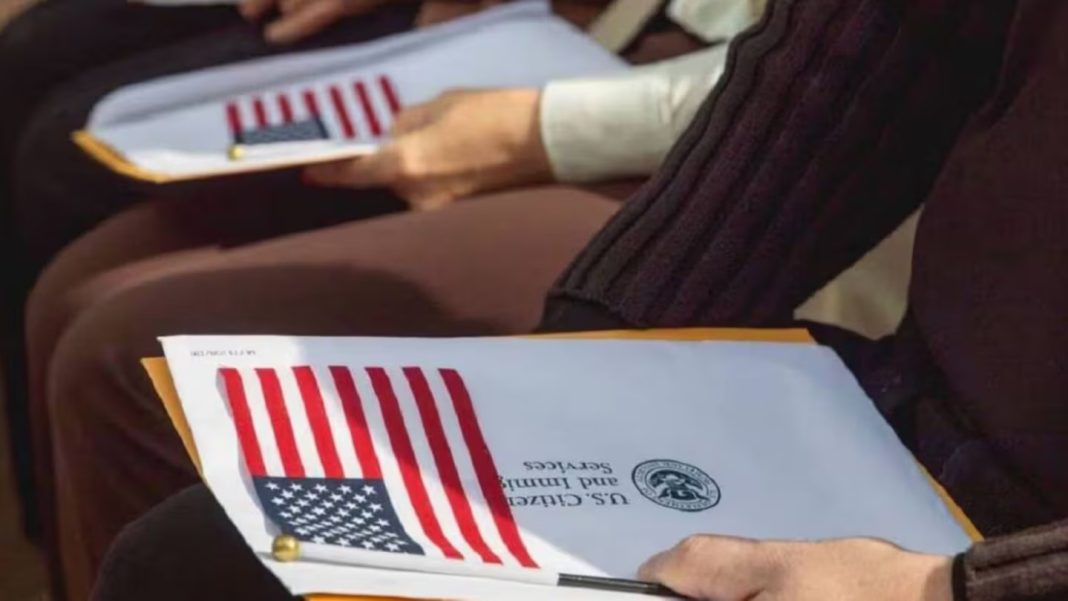 Trump propone endurecer el examen de ciudadanía en EE. UU.