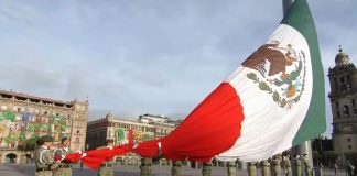 Sheinbaum encabeza homenaje a víctimas del 19 de septiembre de 1985 y 2017 Sheinbaum encabeza homenaje a víctimas del 19 de septiembre de 1985 y 2017