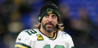 Seahawks enfrentan el reto de frenar a un brillante Aaron Rodgers en la NFL