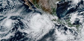 Huracán “Priscilla” se debilita frente a costas mexicanas
