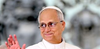 Papa León acusó “trato inhumano” a migrantes en EE. UU.; Casa Blanca niega el hecho