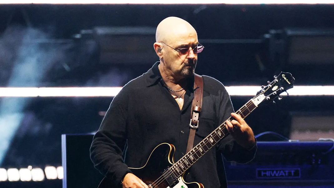 oasis-guitarist-paul-bonehead-arthurs