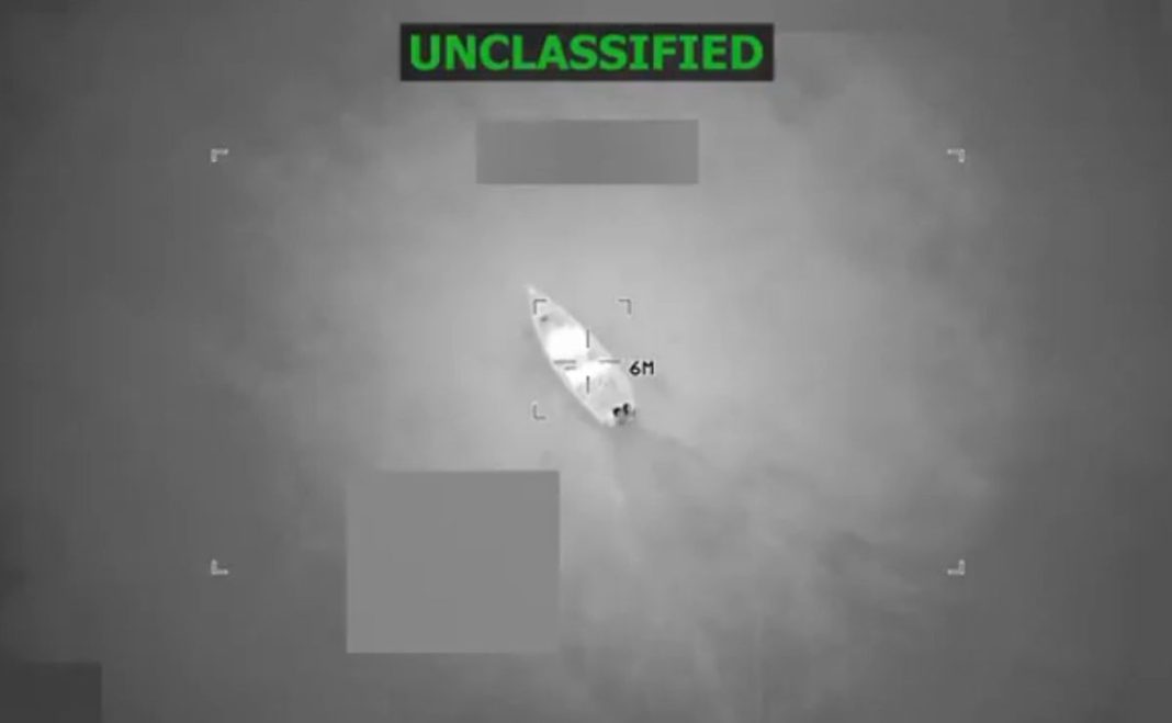 primer-ataque-nocturno-de-eeuu-contra-supuesta-narcolancha-en-el-mar-caribe Ejército de EE. UU. hunde embarcación en el Caribe vinculada al Tren de Aragua