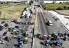 Transportistas y campesinos protestan con bloqueos carreteros; demandan seguridad y apoyo agrícola