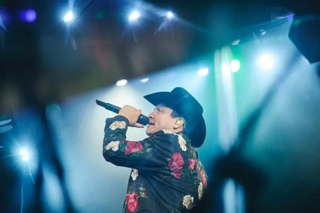 Julión Álvarez desmiente detención de su piloto en Honduras