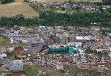 Tornado deja seis muertos y más de 430 heridos en sur de Brasil