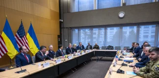 Delegaciones internacionales debaten en Ginebra el plan de paz de Trump para Ucrania Delegaciones internacionales debaten en Ginebra el plan de paz de Trump para Ucrania