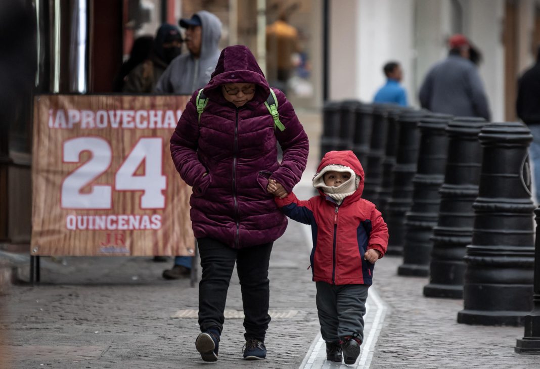 Frente frío número 13 provoca lluvias intensas y bajas temperaturas en México