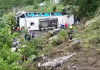 Autobús escolar cae a barranco em Colombia y deja 17 muertos; celebraban su graduación