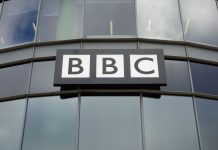 BBC anunció que se defenderá de la demanda por difamación presentada por Trump BBC anunció que se defenderá de la demanda por difamación presentada por Trump