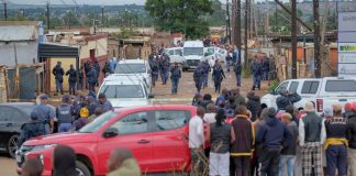 Tiroteo en taberna de Sudáfrica dejó nueve muertos y diez heridos