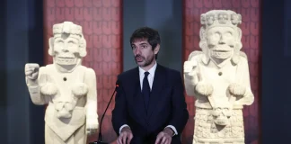Ministro de Cultura de España llama a pedir perdón y fortalecer el diálogo con México
