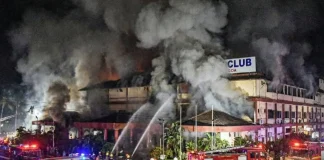Incendio en club nocturno de India dejó 25 muertos y seis heridos
