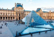 Trabajadores del Louvre se irán a huelga: temen por el “colapso” del histórico recinto