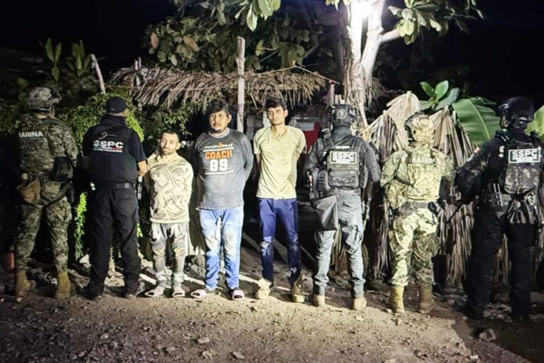 Detienen a presuntos extorsionadores de limoneros en Michoacán