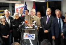 Congresistas de Florida exigen a México y Europa frenar apoyo a Cuba o “habrá consecuencias”