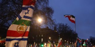 Protestas en Irán dejan 65 muertos y más de 2.300 detenidos