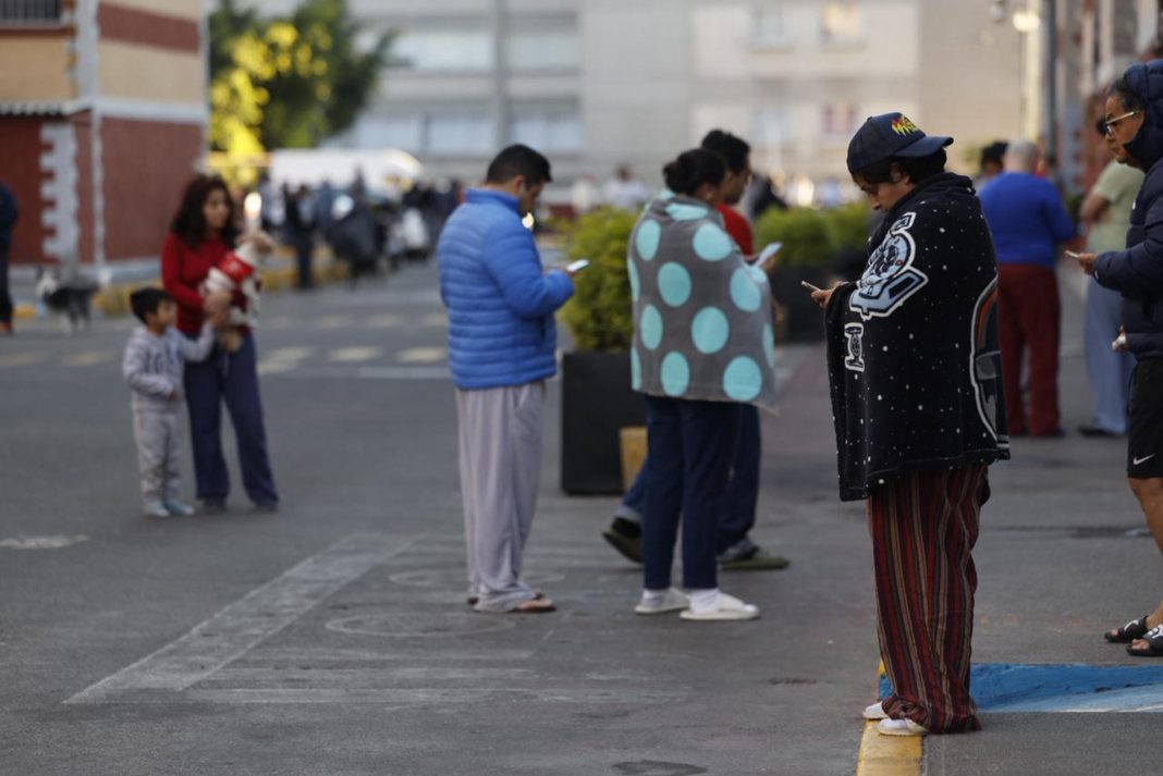 Un fuerte sismo de magnitud 6,5 sacude el centro en México El primer sismo del Año Nuevo: 6.5 con epicentro en Guerrero