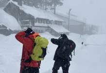 Mueren ocho esquiadores tras ser sepultados por avalancha en California