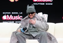Bad Bunny grita “¡Viva México!” previo al Super Bowl y desata furor en redes