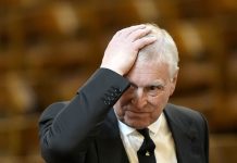 Ex príncipe Andrés llamado a declarar tras publicación de nuevas pruebas en el caso Epstein Ex príncipe Andrés llamado a declarar tras publicación de nuevas pruebas en el caso Epstein