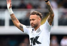 Neymar reaparece con Santos y no descarta retirarse en diciembre
