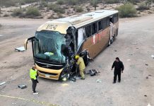 Colisión entre autobús y tractocamión en Sonora dejó cuatro muertos y 25 lesionados