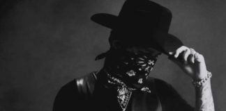 Christian Nodal reaparece en Instagram como “El Forajido” con cuatro fotos en blanco y negro