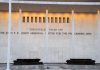 Juez prohíbe a Trump rebautizar con su nombre el Centro Kennedy de Washington