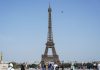 Ola de calor en Francia obliga cierre de la Torre Eiffel y deja 40 muertos en un día