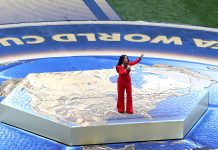 Salma Hayek dio la bienvenida al Mundial 2026 en el Estadio Azteca